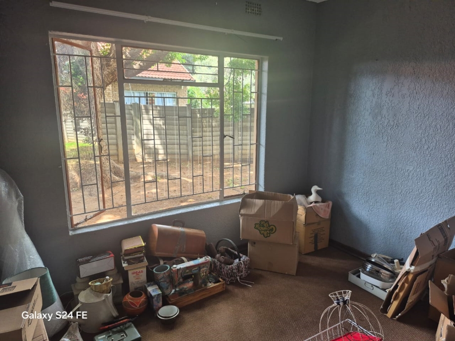 6 Bedroom Property for Sale in Rustenburg North North West